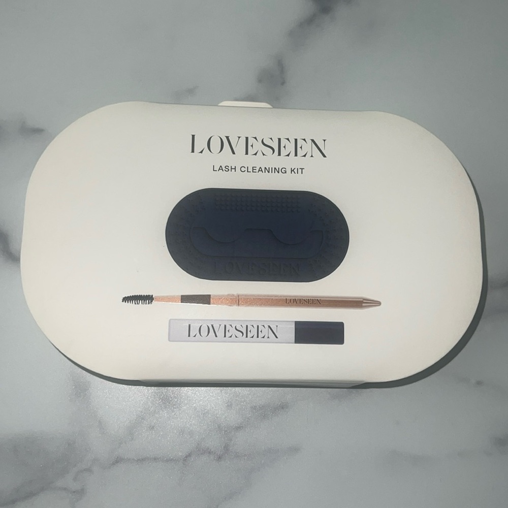 NWT:LOVESEEN  lash cleaning kit